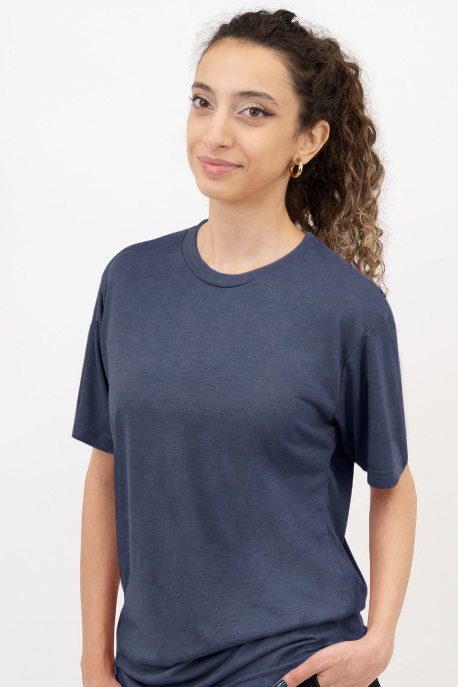 Laviva Sports™ Premium Crew Neck T-shirt – Aviva Wholesale