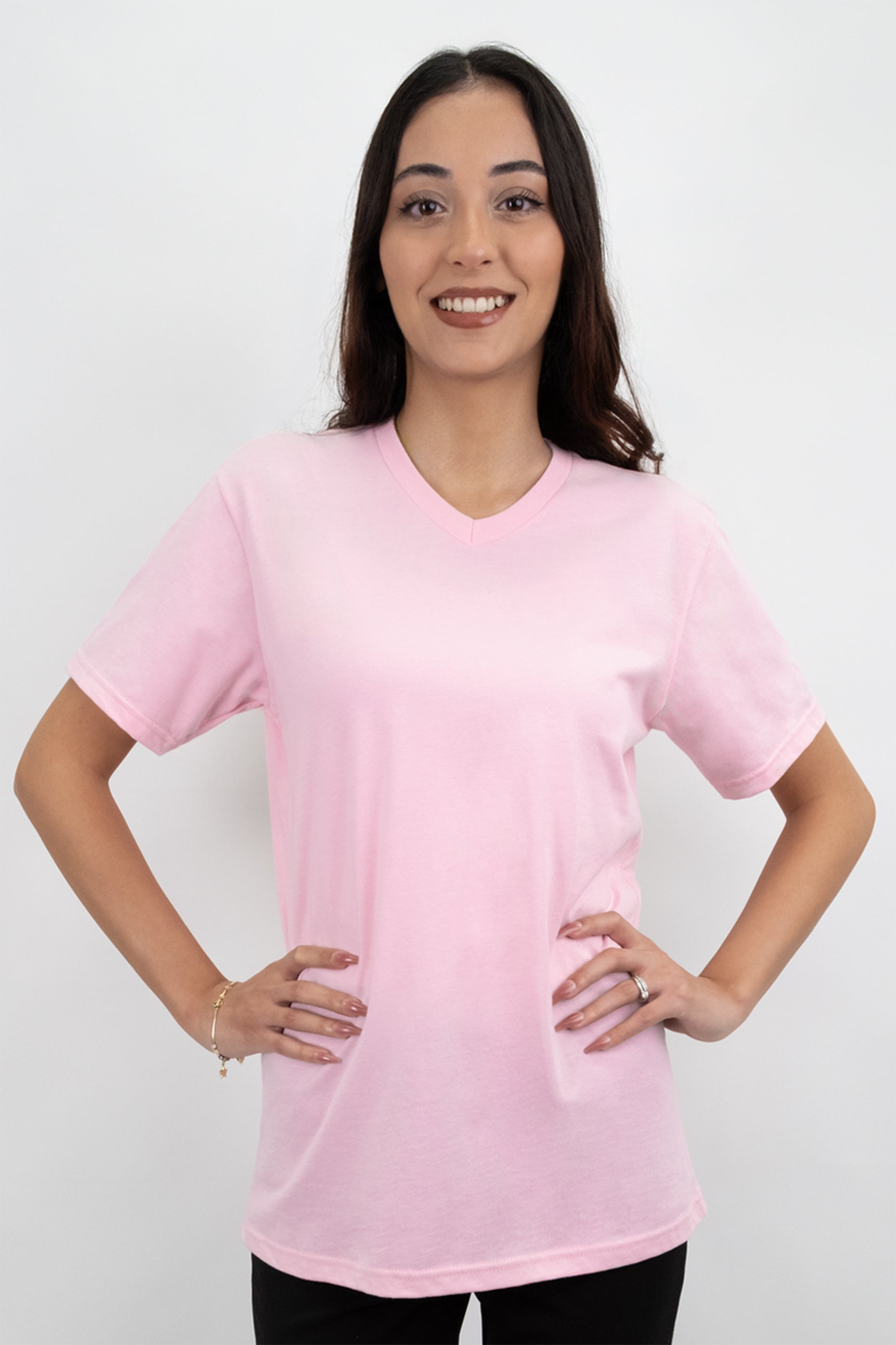 Laviva Sports V-Neck T-shirt – Aviva Wholesale