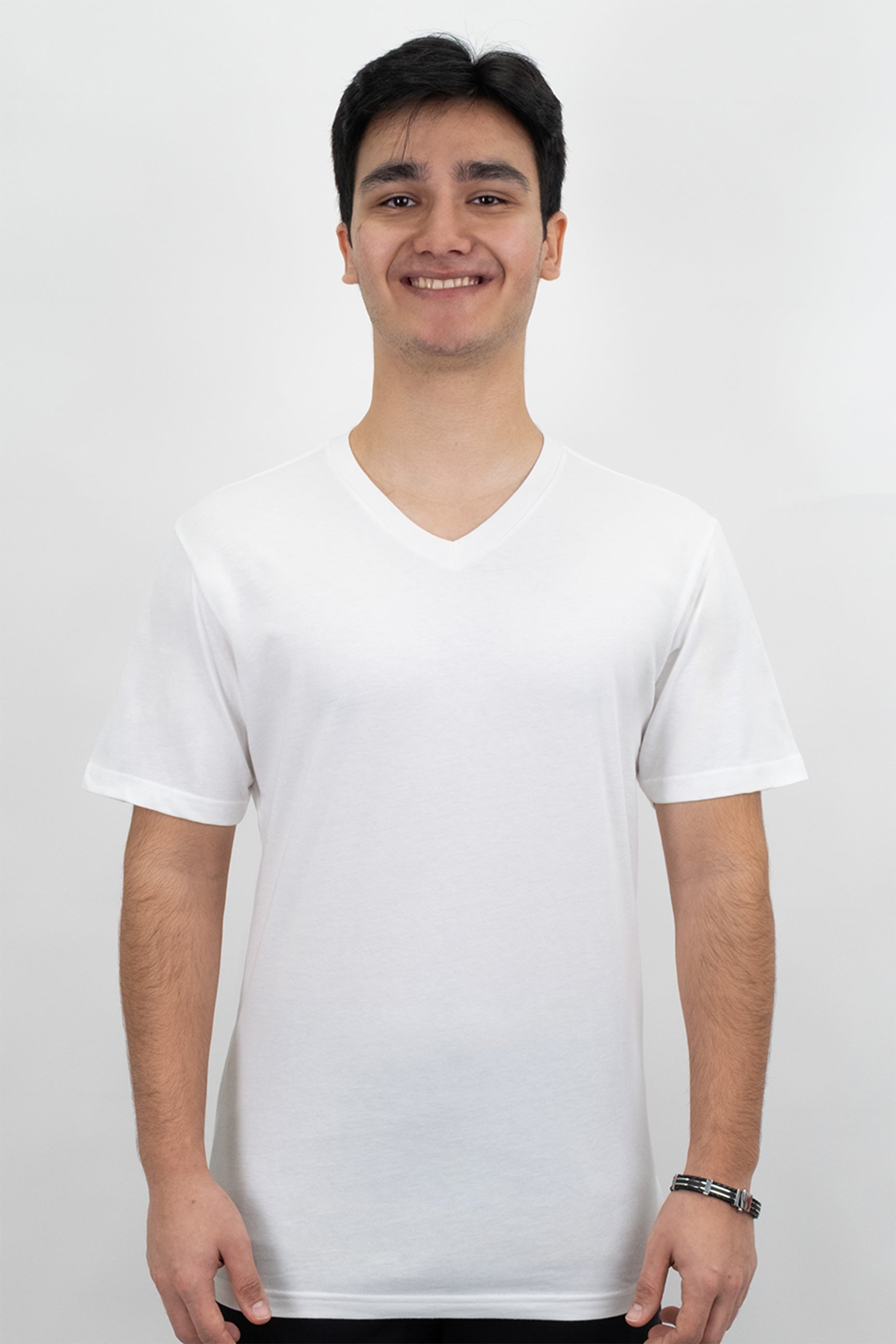 Laviva Sports V-Neck T-shirt – Aviva Wholesale
