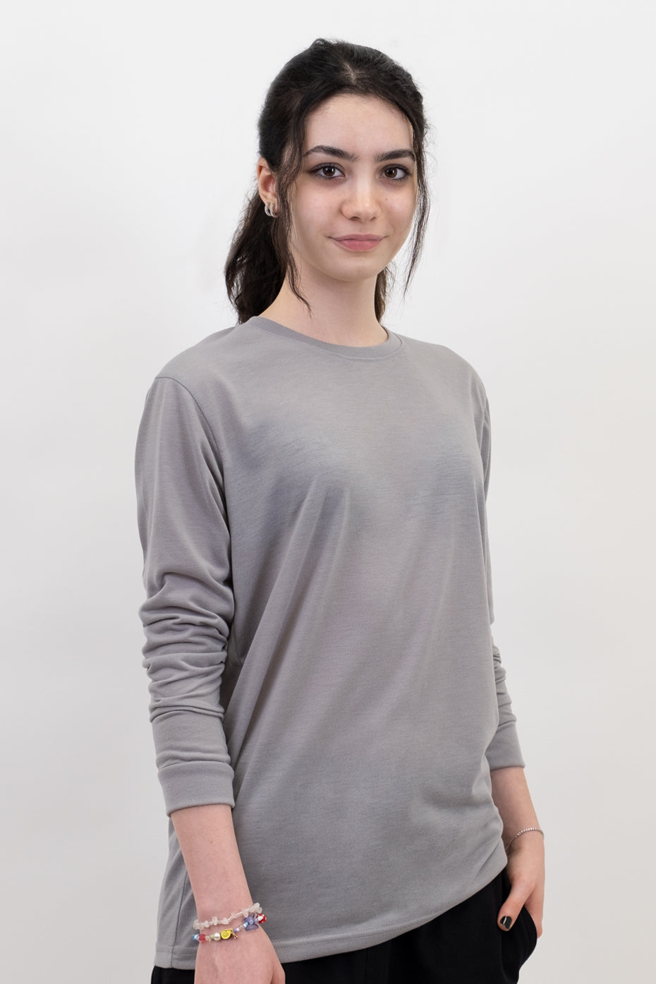 Laviva Sports™ Polyester Long Sleeve T-Shirt – Aviva Wholesale